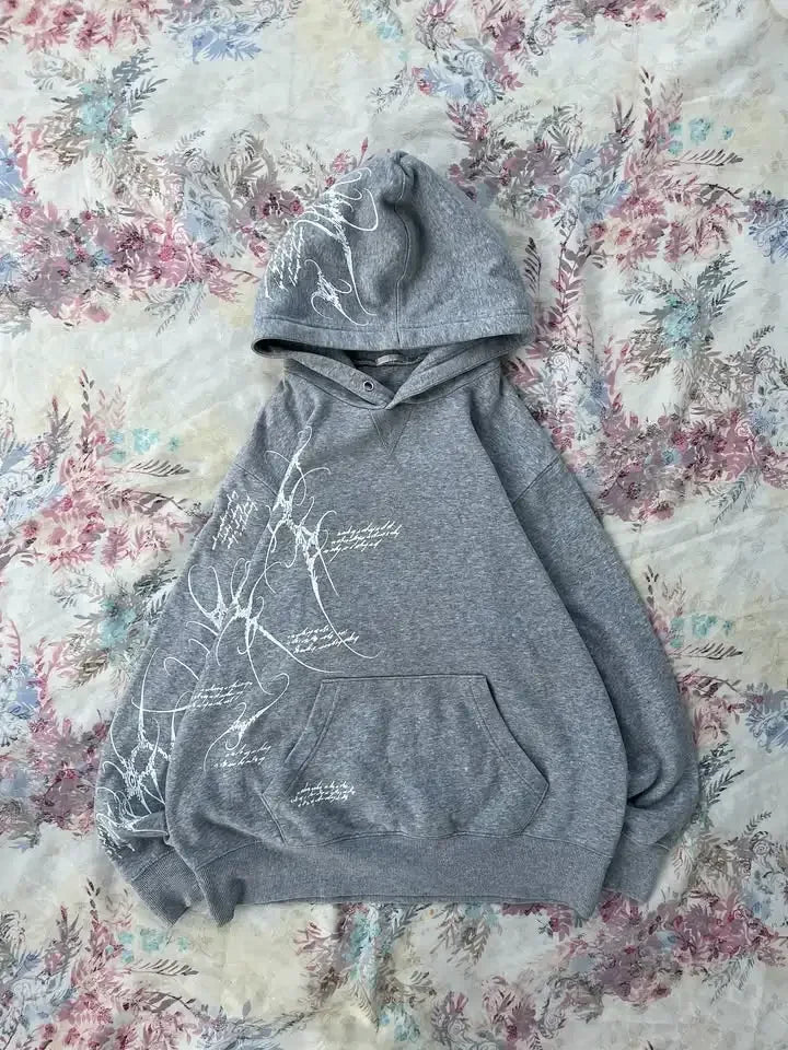 Y2K Fashion Harajuku Gothic Zip Up Hoodie Men Women Minimalist Graffiti Print Oversized Unisex Fit Sweatshirt Streetwear