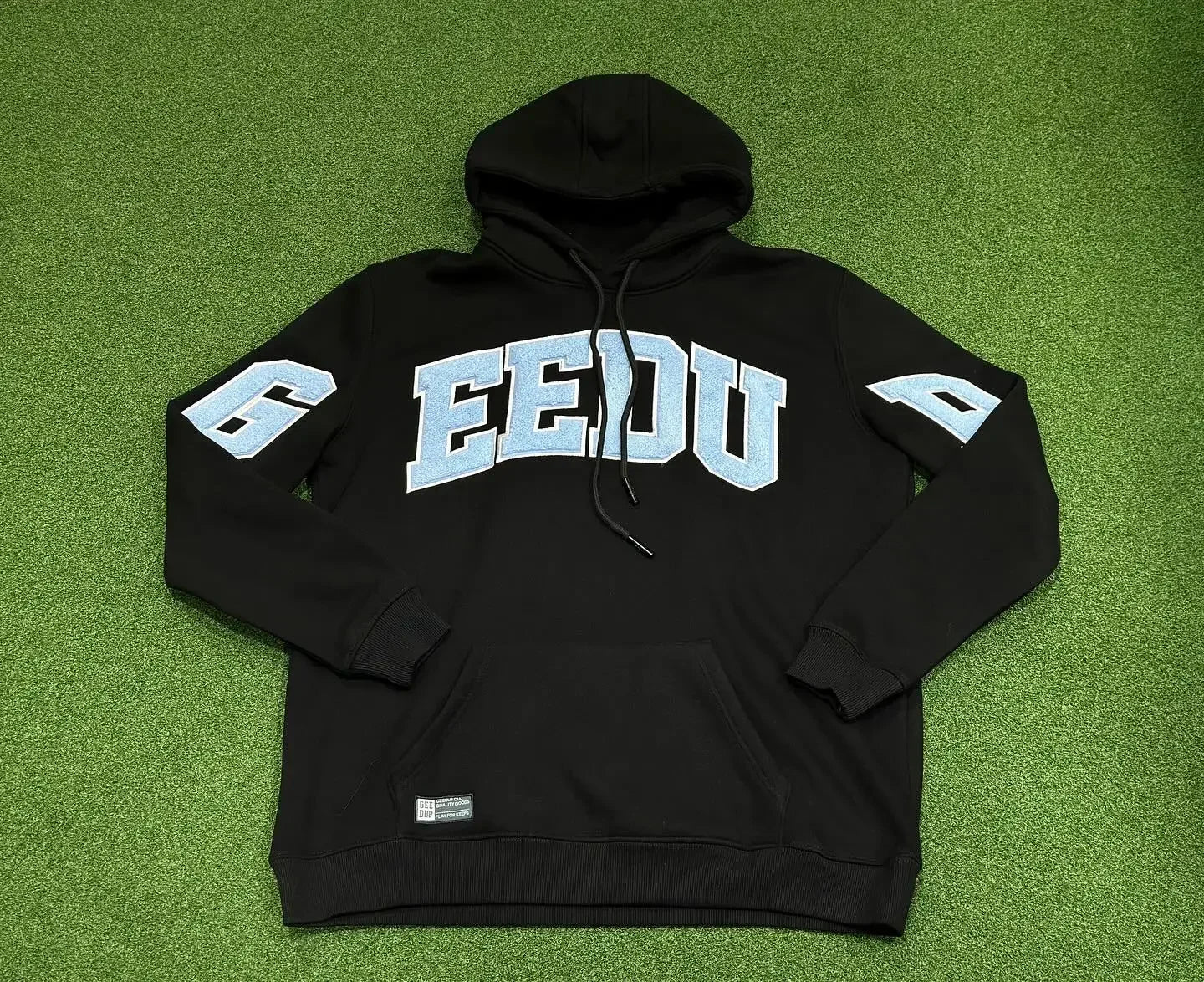 Y2K Style Hoodie with Pearl Details, Gothic Letter Print Zip-Up Hooded Sweatshirt